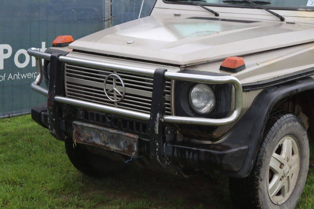 Oldtimer SUV Mercedes-Benz 250GD Diesel 84 PS 1987 (Margin)