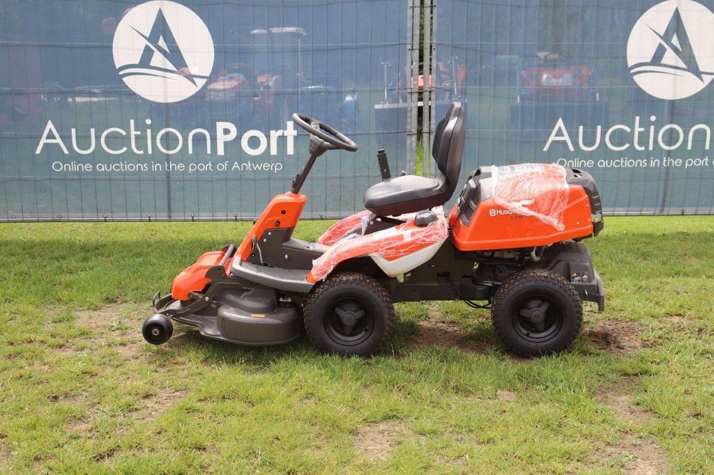 Zitmaaier Husqvarna R214TC Benzine Nieuw