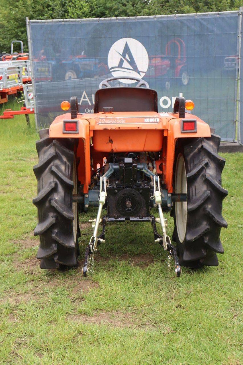 Kleintraktor Kubota B1-17 Bulltra Diesel 17,5 PS