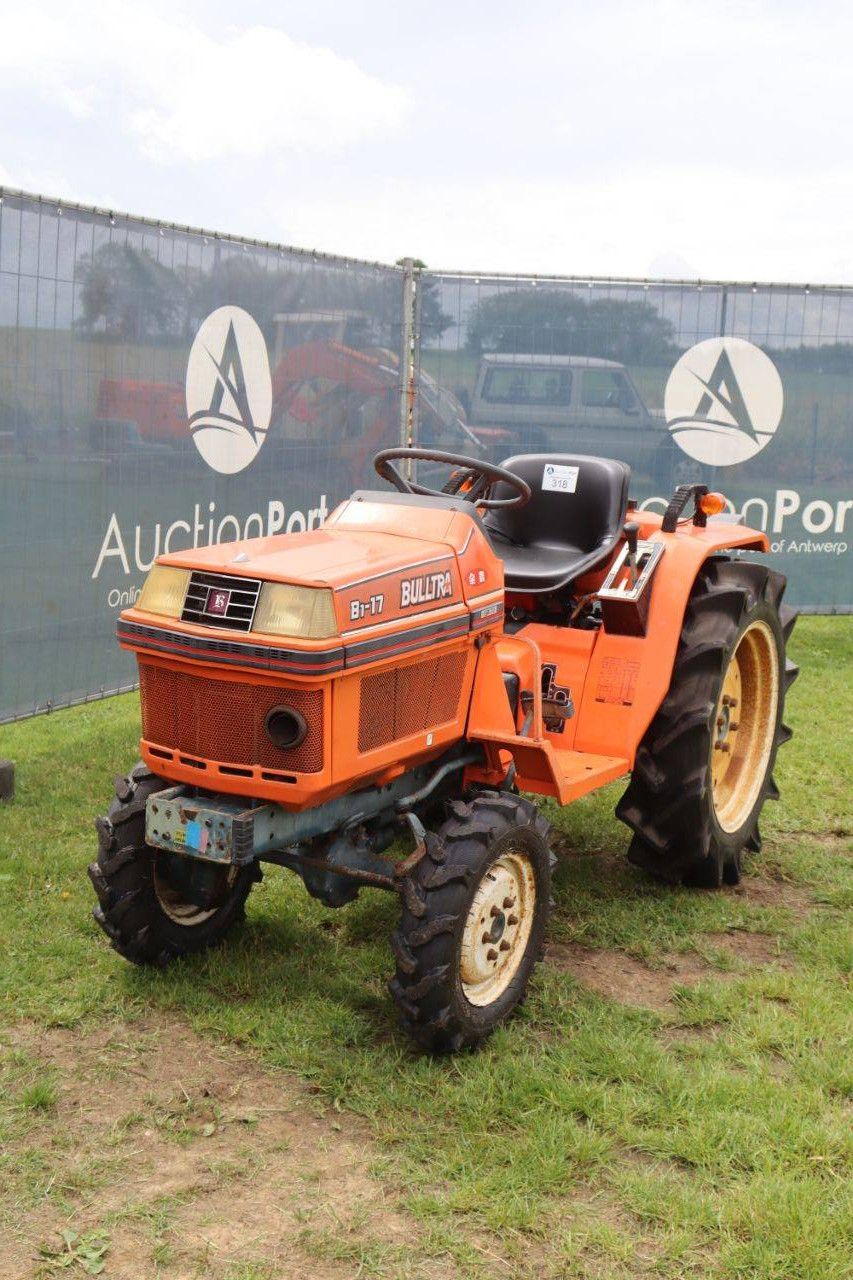 Kleintraktor Kubota B1-17 Bulltra Diesel 17,5 PS