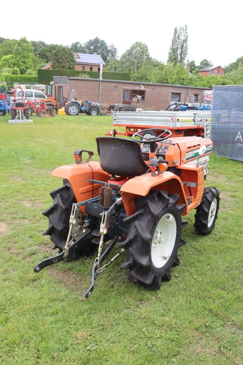 Kleintraktor Kubota B1402 Diesel 14 PS