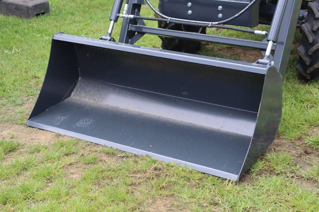 Iseki Sial 223 Diesel-Kleintraktor mit Frontlader