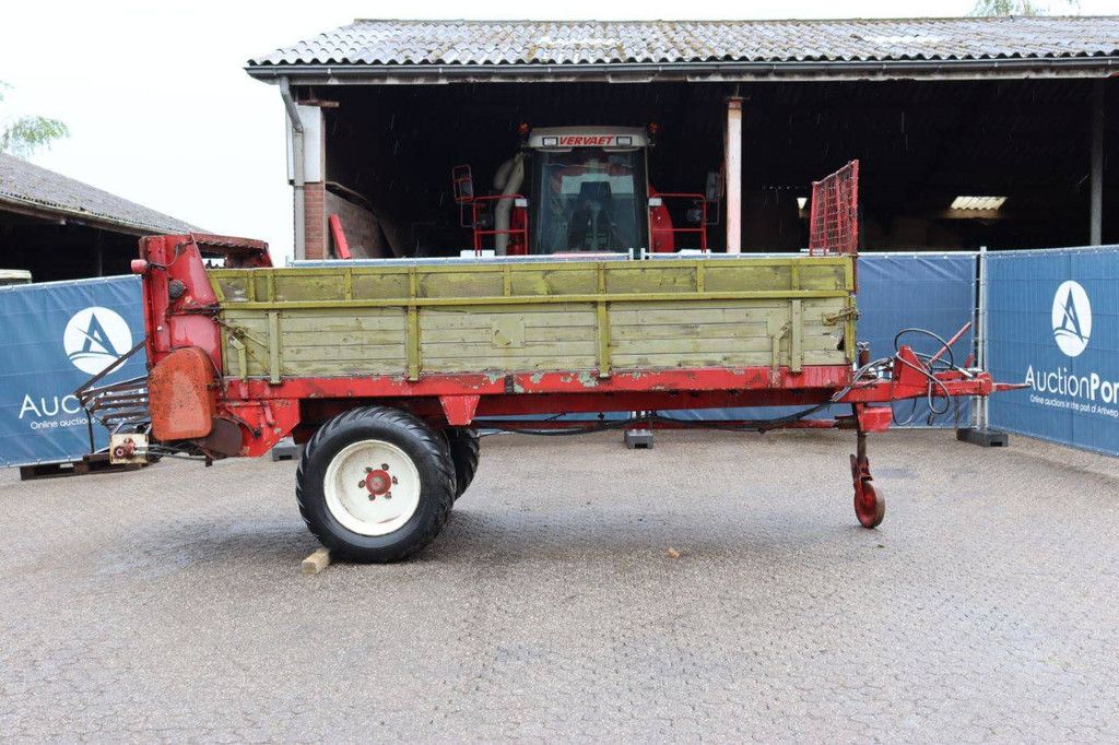 Trailer Manure Spreader