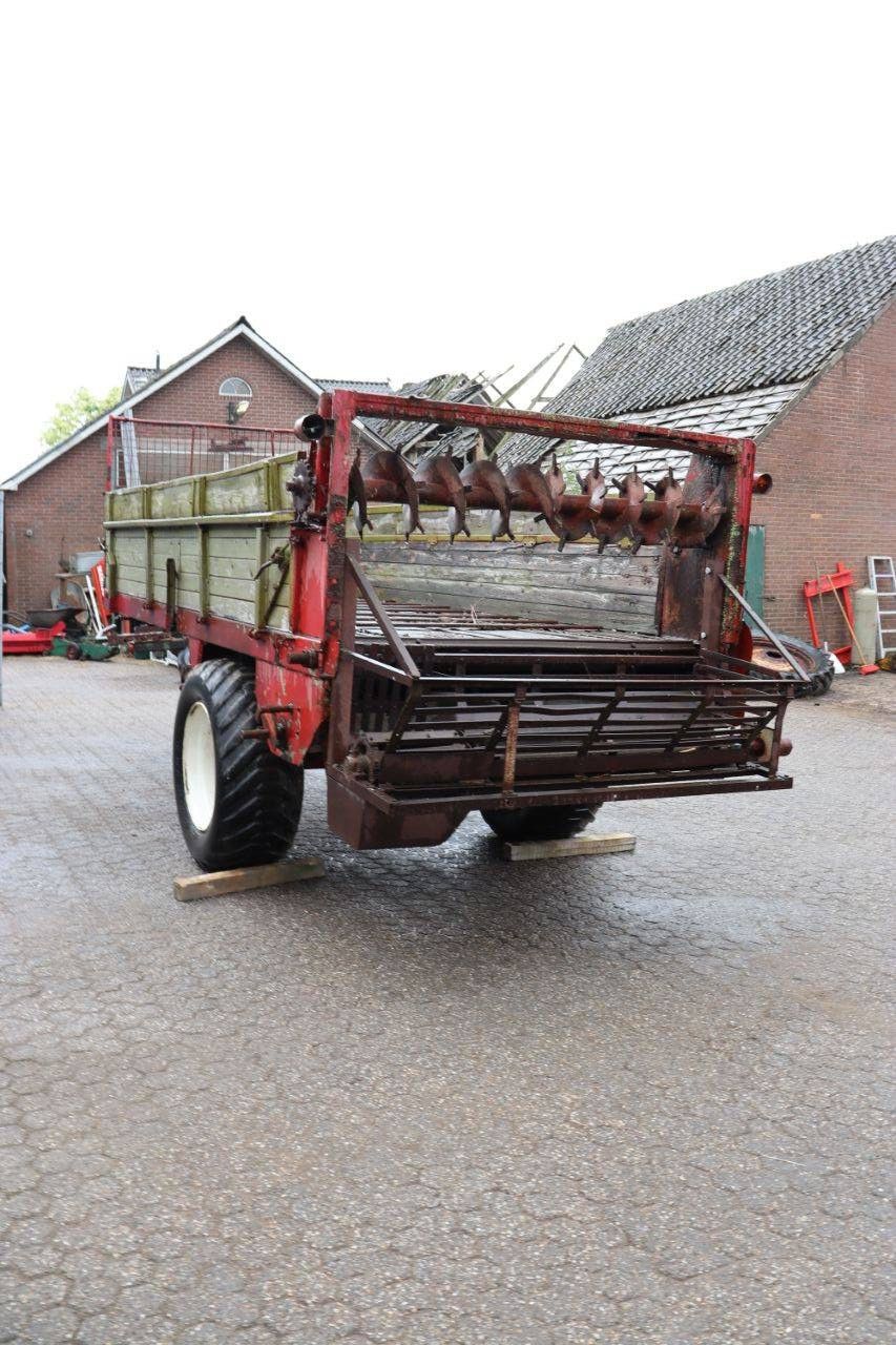 Trailer Manure Spreader
