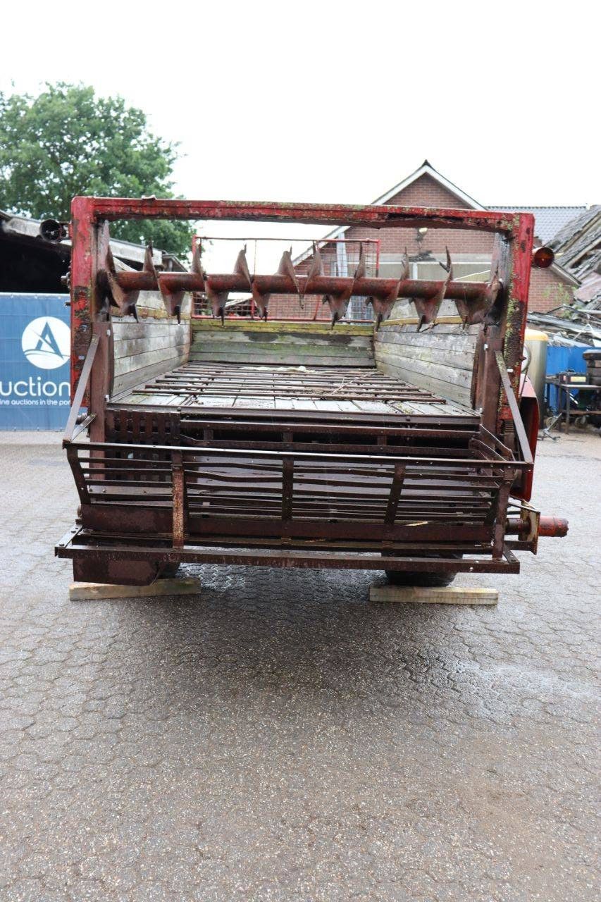 Trailer Manure Spreader