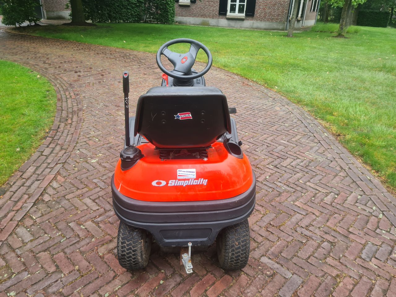 Simplicity Lancer 17 hp frontmaaier zitmaaier opknapper.