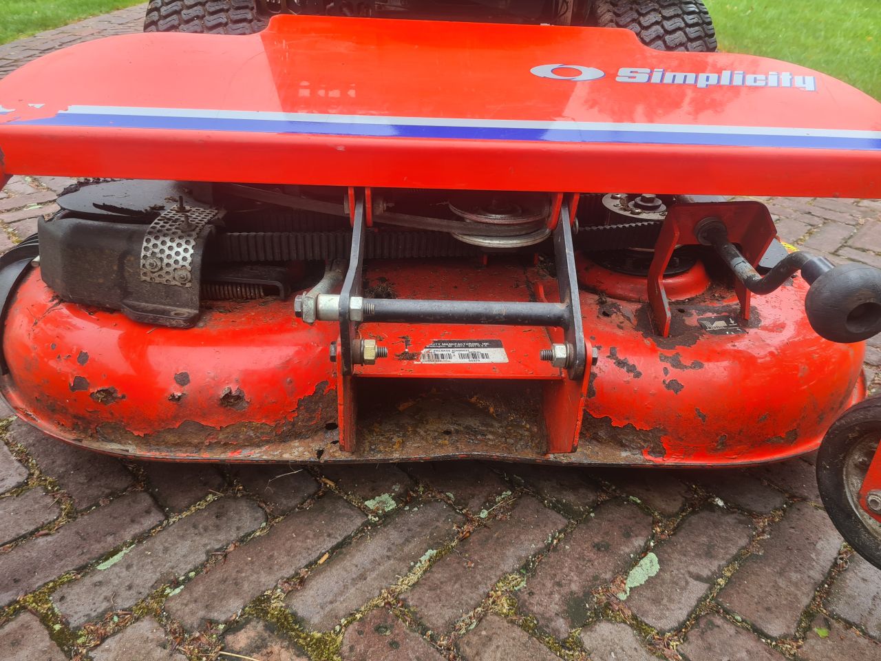 Simplicity Lancer 17 hp frontmaaier zitmaaier opknapper.