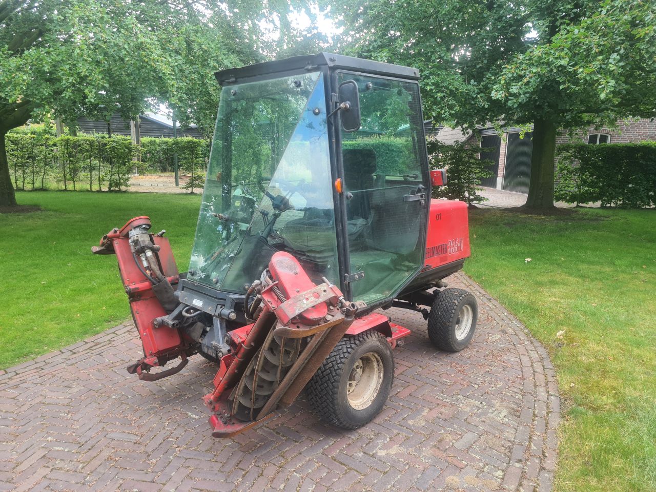Toro Reelmaster 335 D kooimaaier met diesel motor.