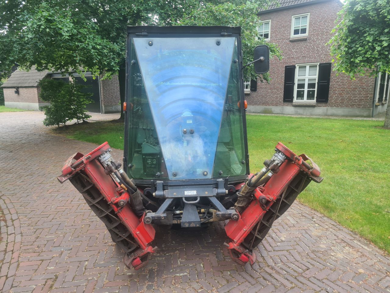 Toro Reelmaster 335 D kooimaaier met diesel motor.