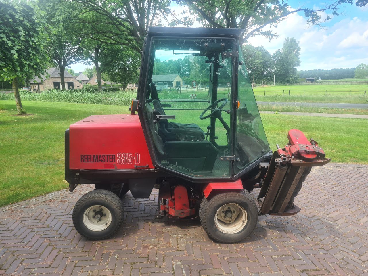 Toro Reelmaster 335 D kooimaaier met diesel motor.