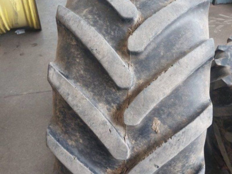 Reifen Michelin 440 65R 24