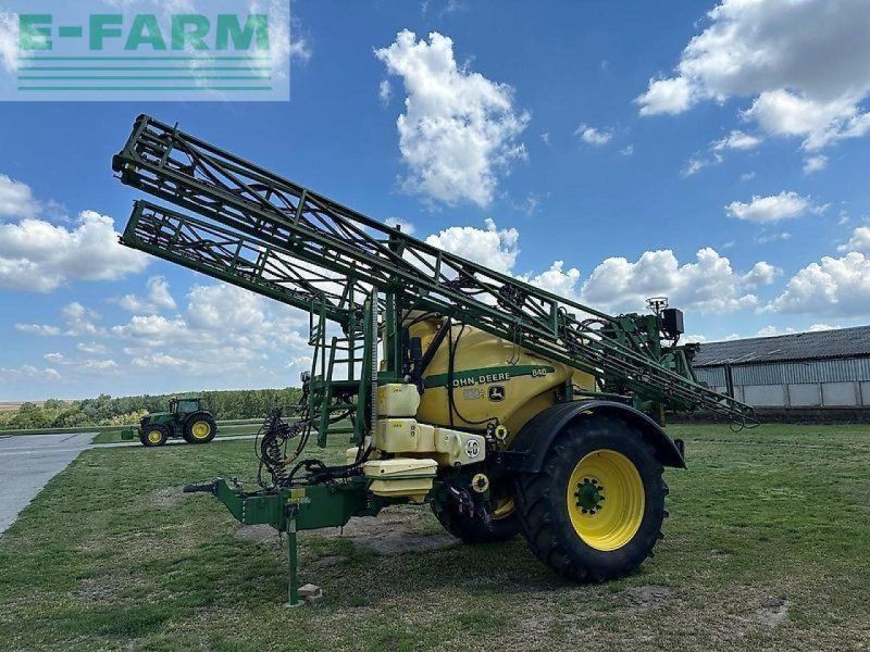 John Deere 840