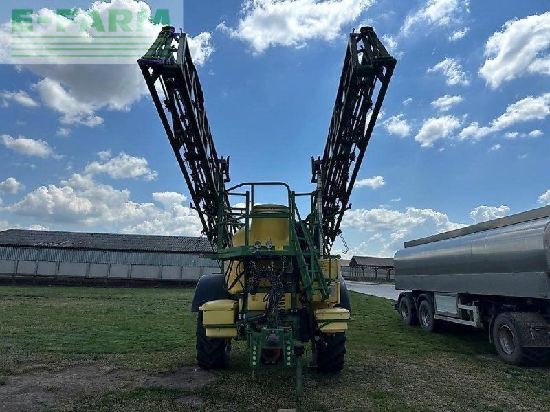 John Deere 840