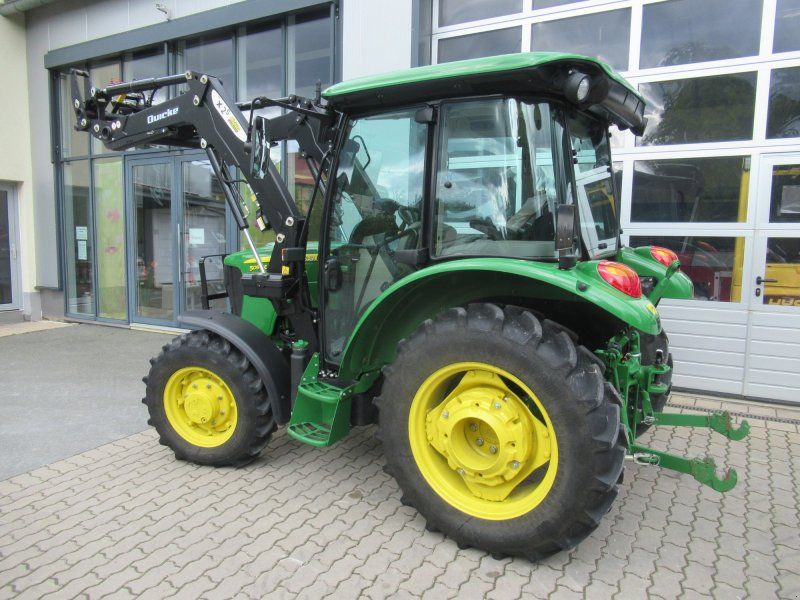 John Deere 5050 E