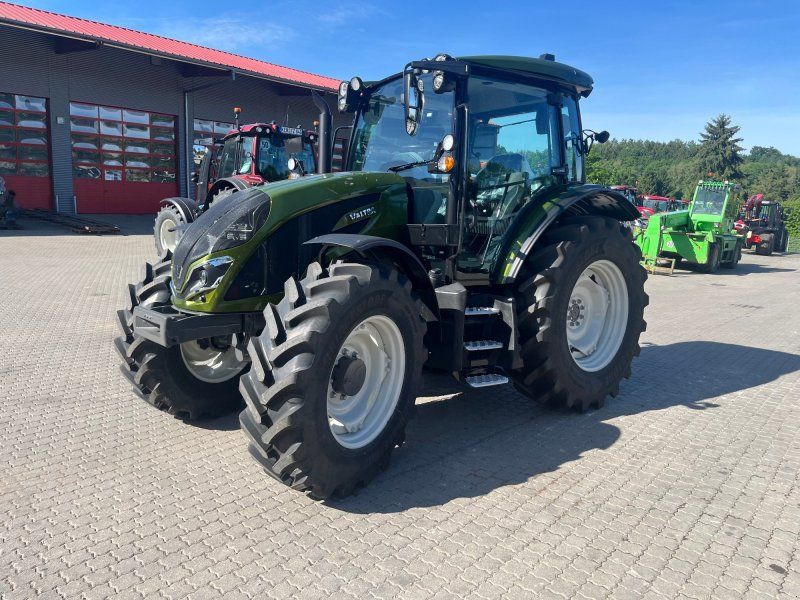 Valtra A 105 H4