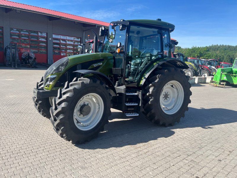 Valtra A 105 H4