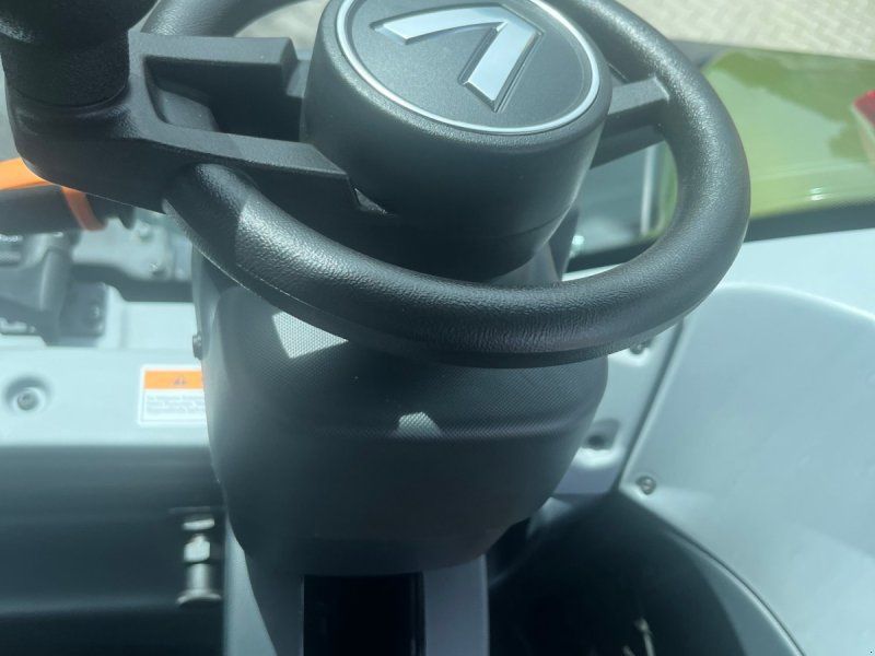 Valtra N 175D mit Rüfa, FL, FKH+FZW