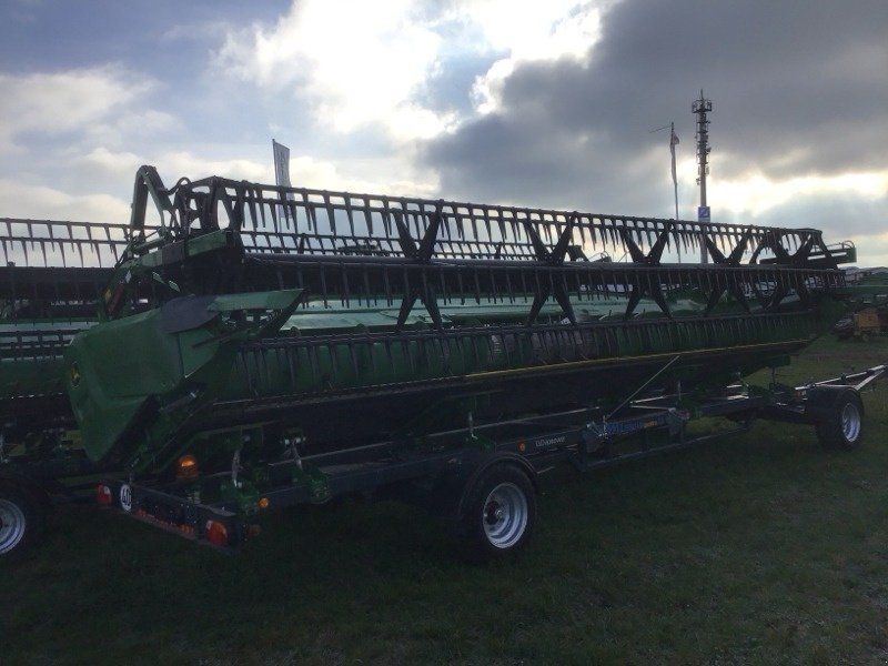 John Deere 725X