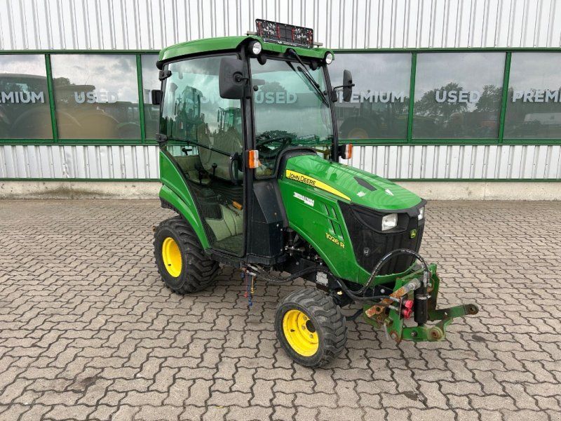 John Deere 1026 R