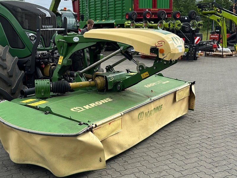 Krone EasyCut F320 Pull