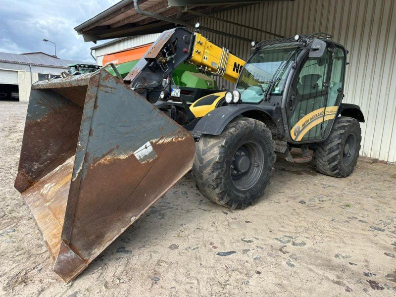 New Holland TH7.42 Elite