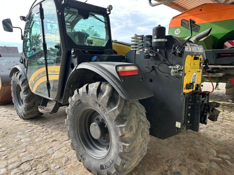 New Holland TH7.42 Elite