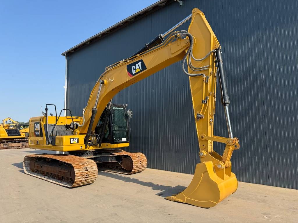 CAT 320GC 07B