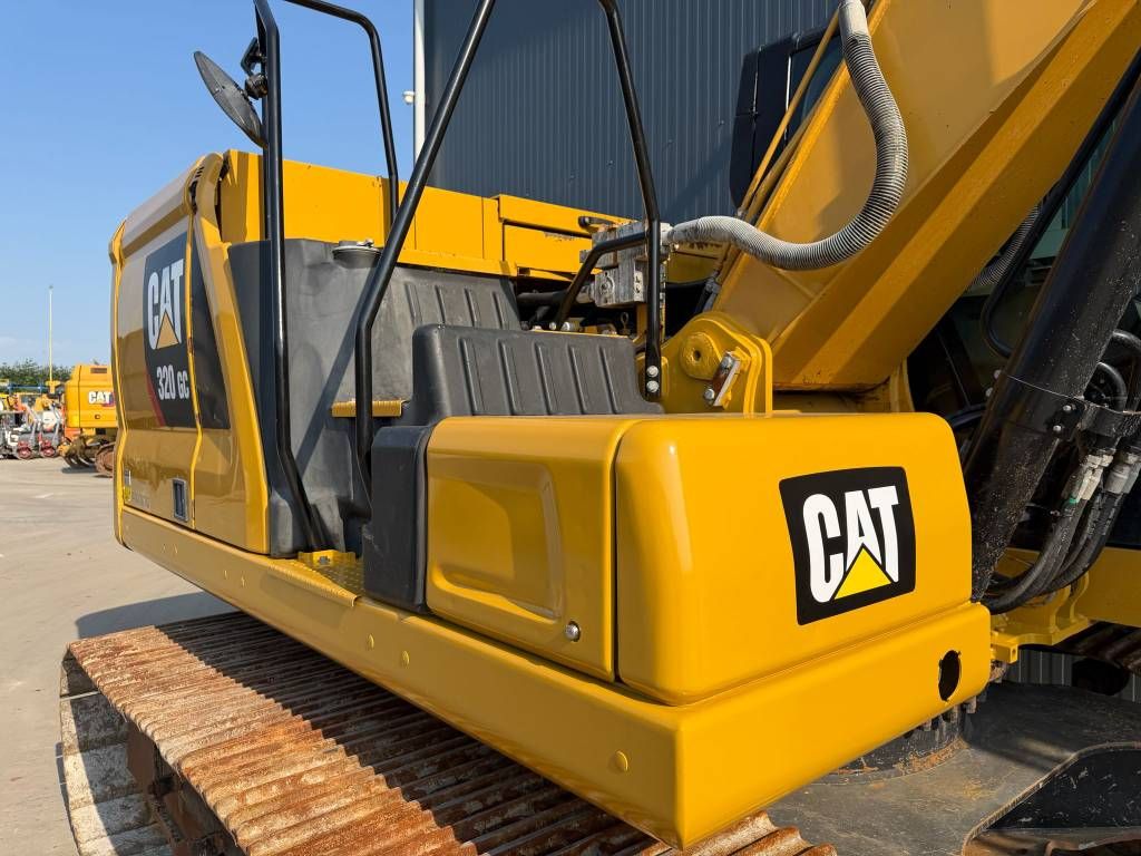CAT 320GC 07B