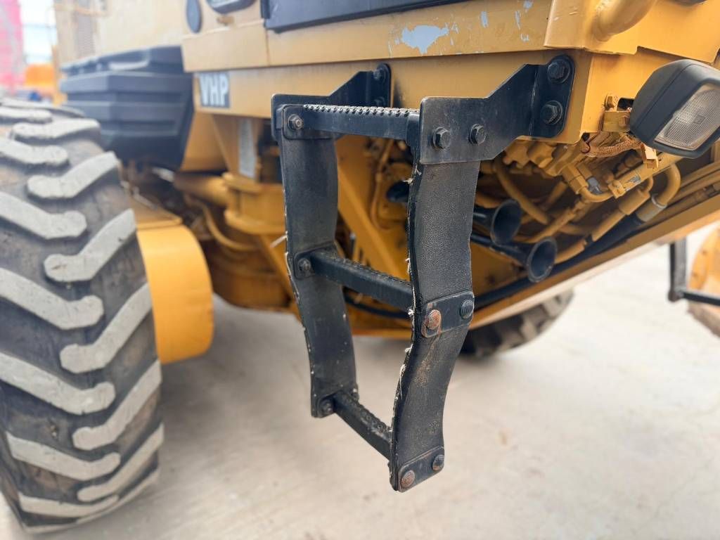 CAT 140H II