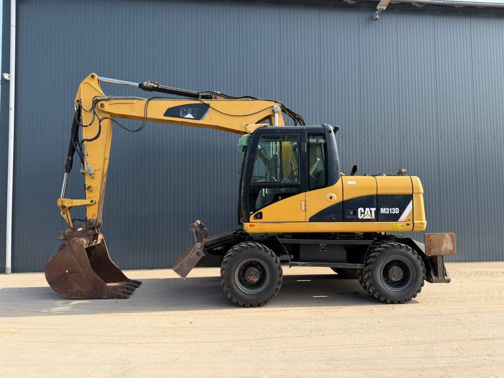 CAT M313D