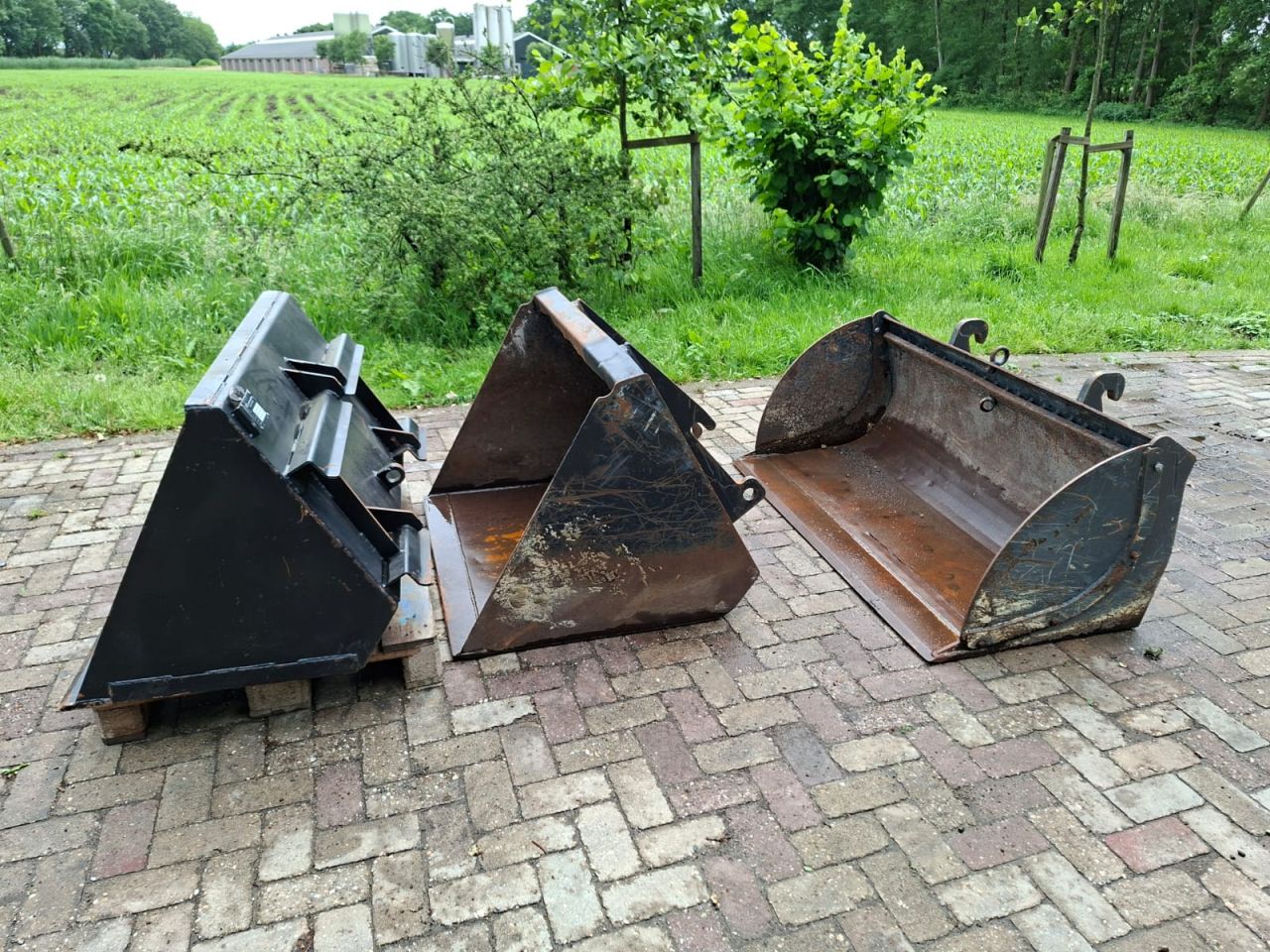 Grondbak Volumebak Puinbak met inlegvel