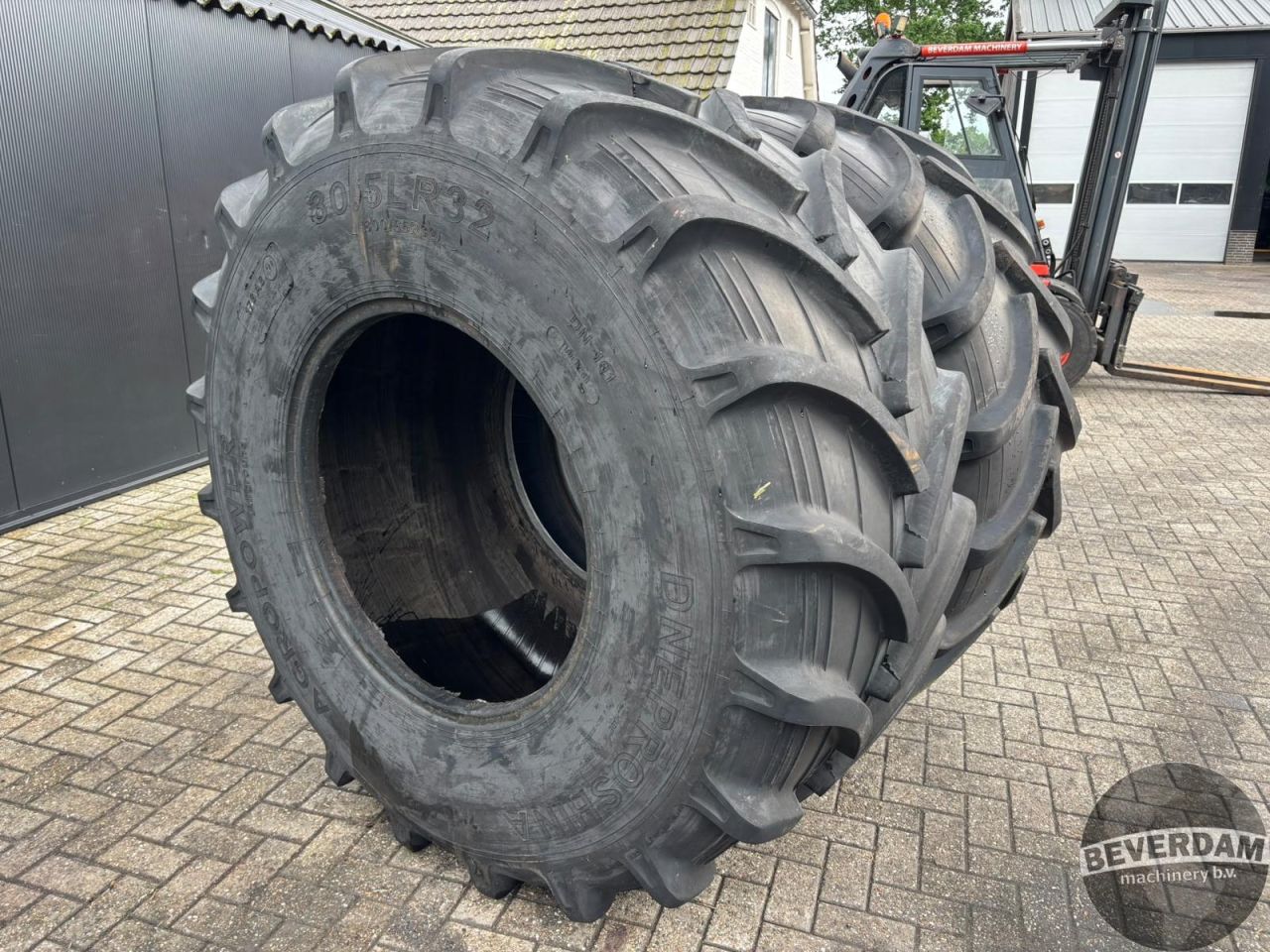 Dneproshina Agropower 800/65R32