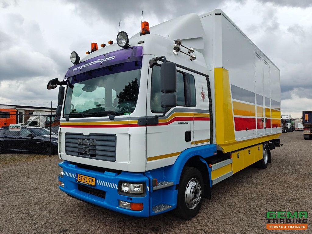MAN TGM 12.280 4X2 BL 4x2 Schlafkabine Euro4 (6CIL) - Falkom FAS6000 geschlossener Aufbau mit Fernbedienung + 3600 kg Seilwinde - 405.000 km Original - TOP!