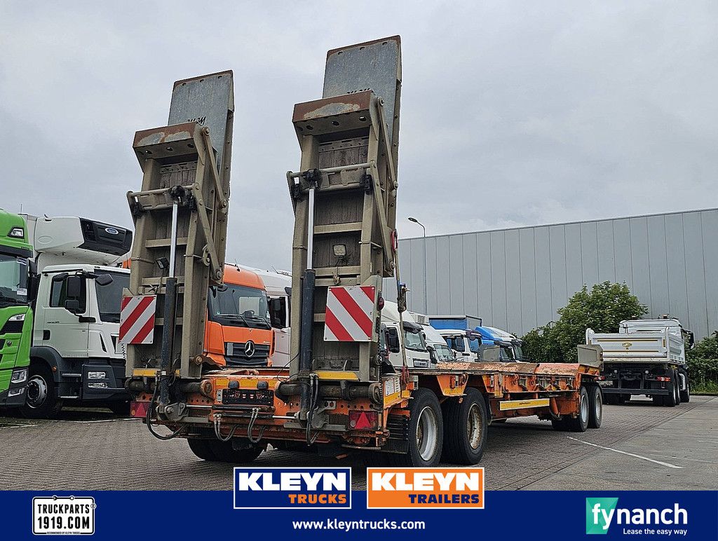 MUELLER MITTETAL 4 axle hydr bed ramp