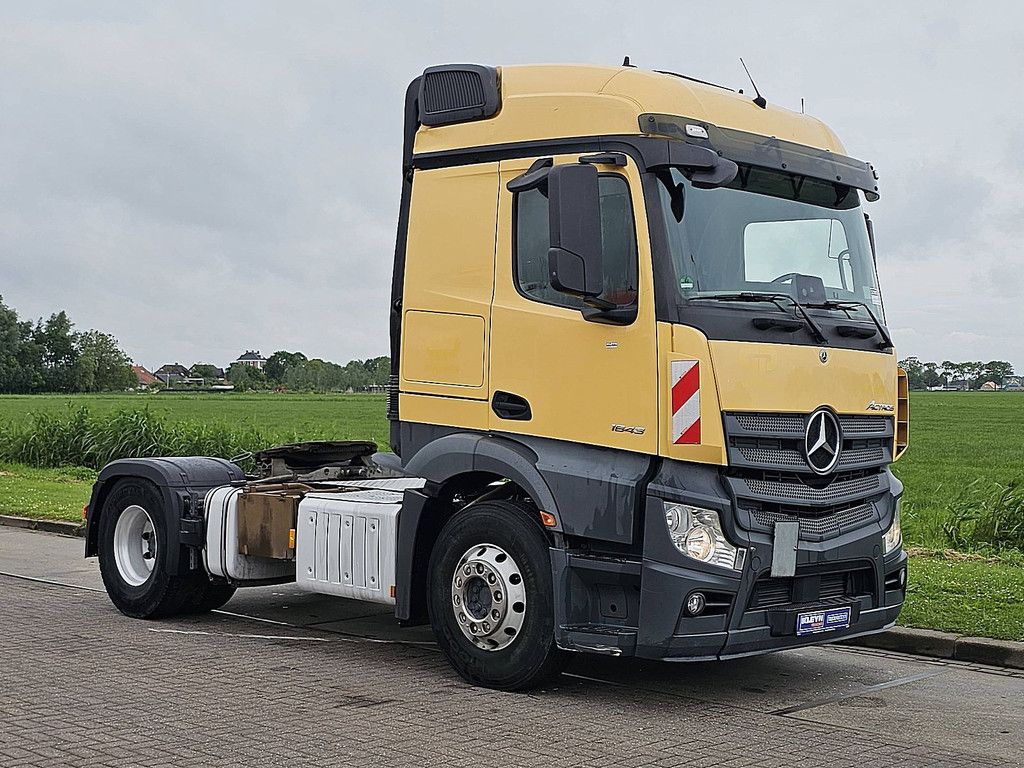 MERCEDES-BENZ ACTROS 1843