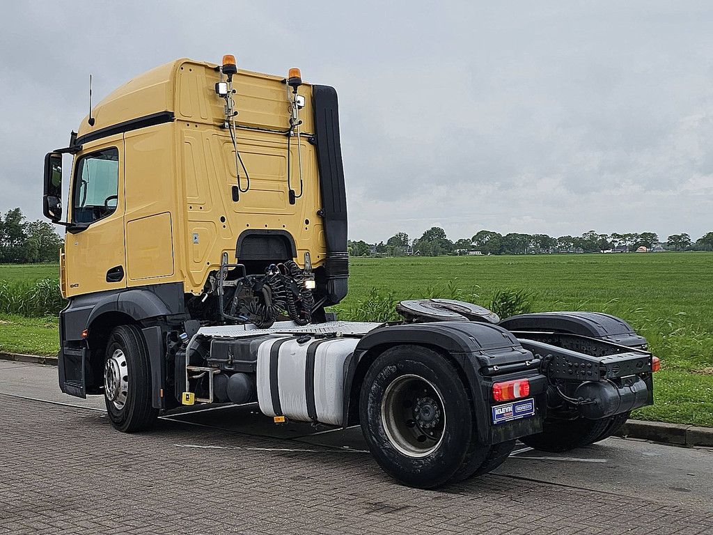MERCEDES-BENZ ACTROS 1843