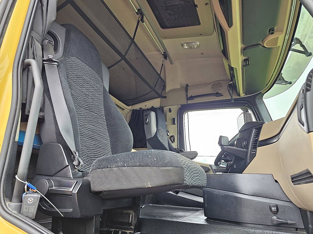 MERCEDES-BENZ ACTROS 1843