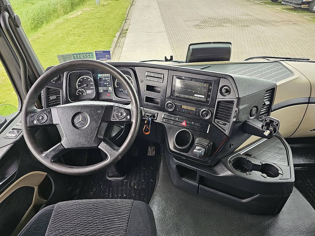 MERCEDES-BENZ ACTROS 1843
