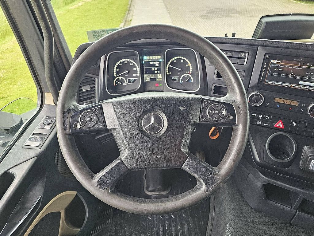 MERCEDES-BENZ ACTROS 1843