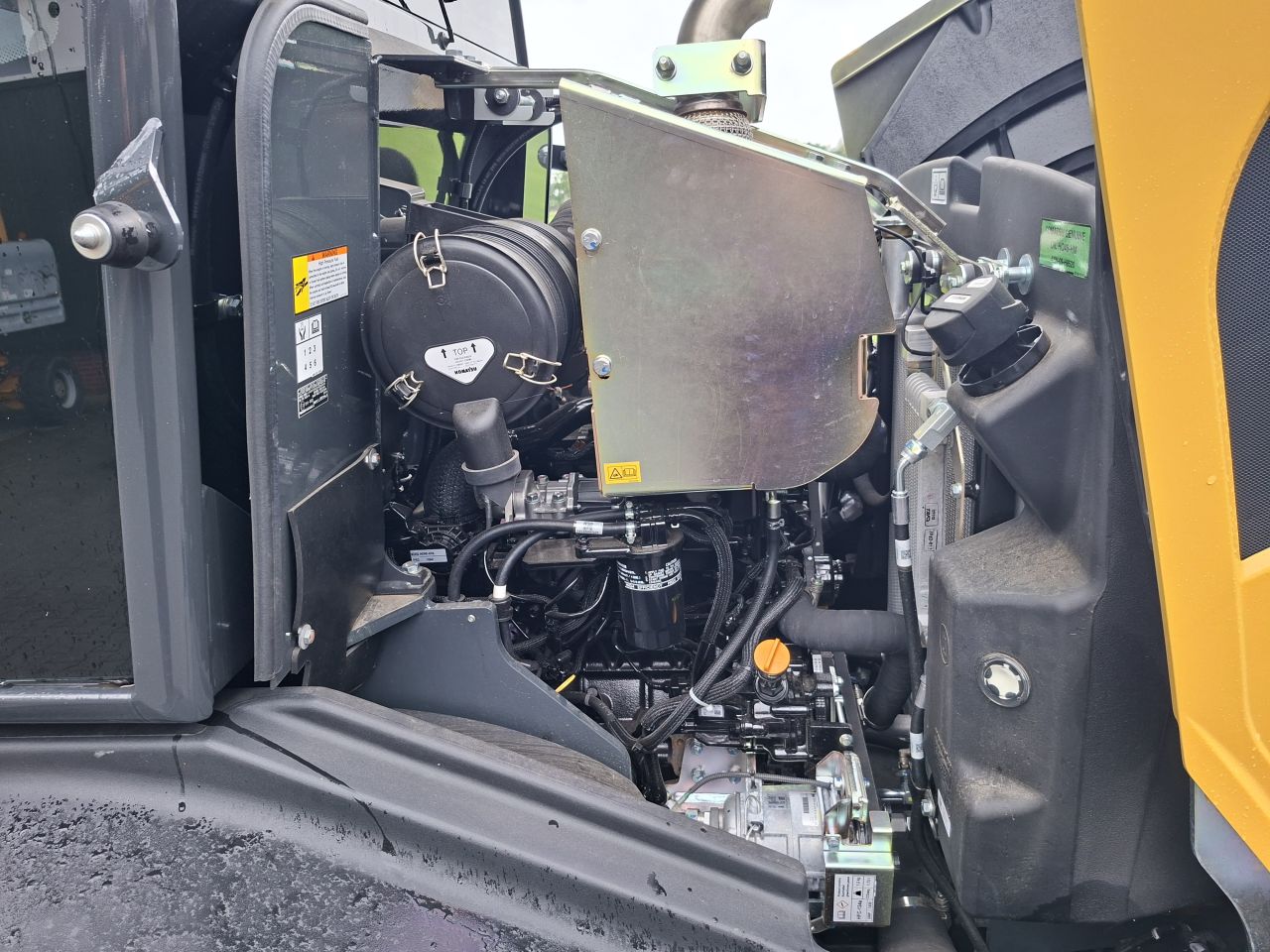 Komatsu Wa80m-8EO