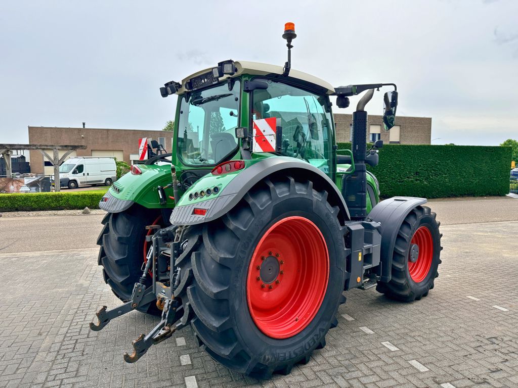 Fendt 718 Vario S4 Power Plus