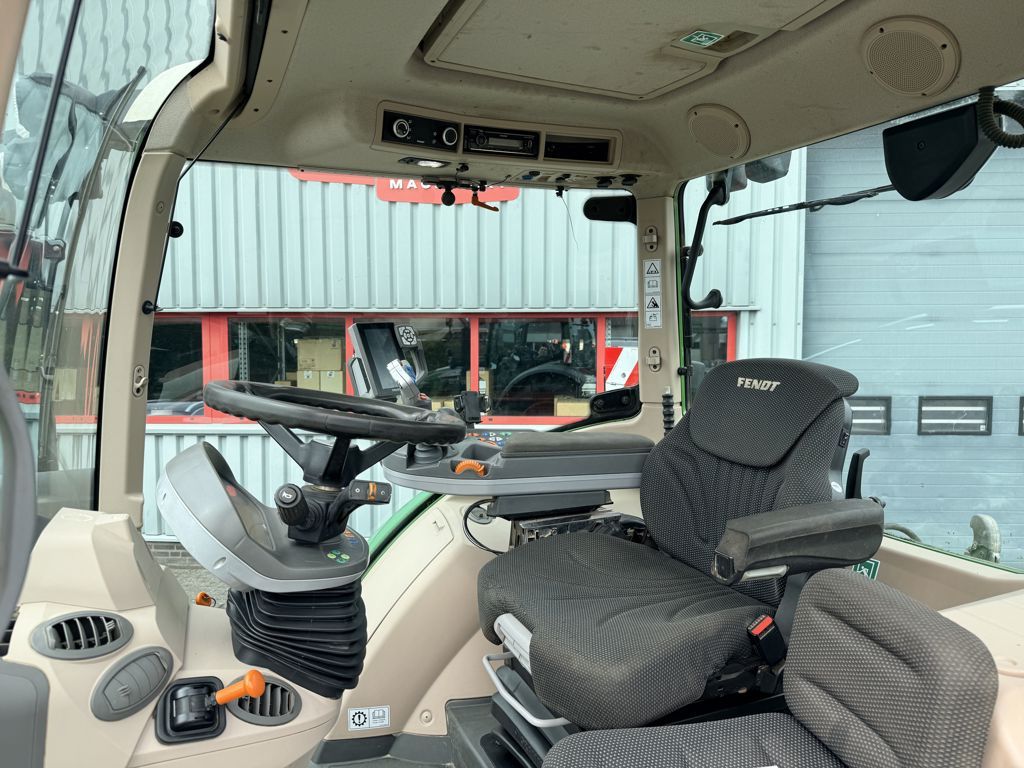 Fendt 718 Vario S4 Power Plus