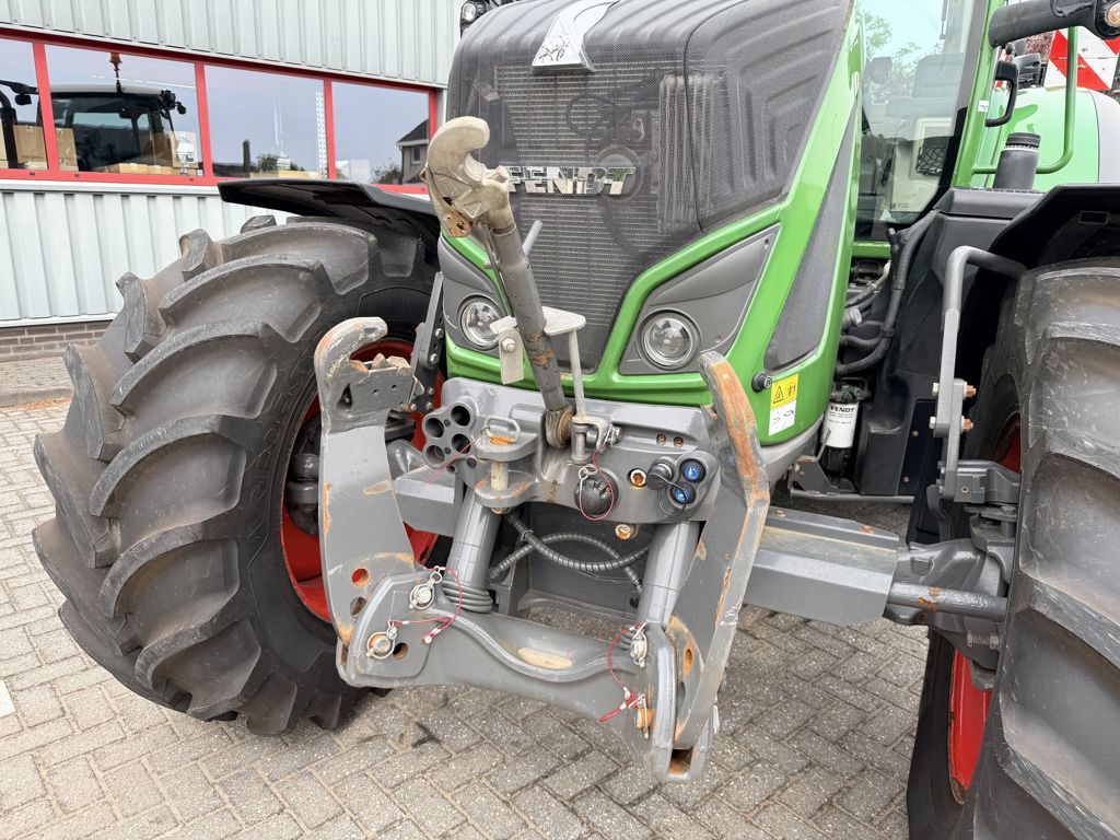 Fendt 718 Vario S4 Power Plus