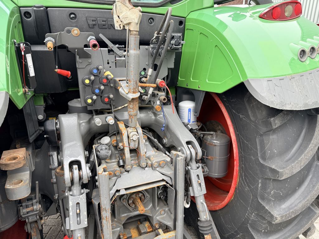 Fendt 718 Vario S4 Power Plus