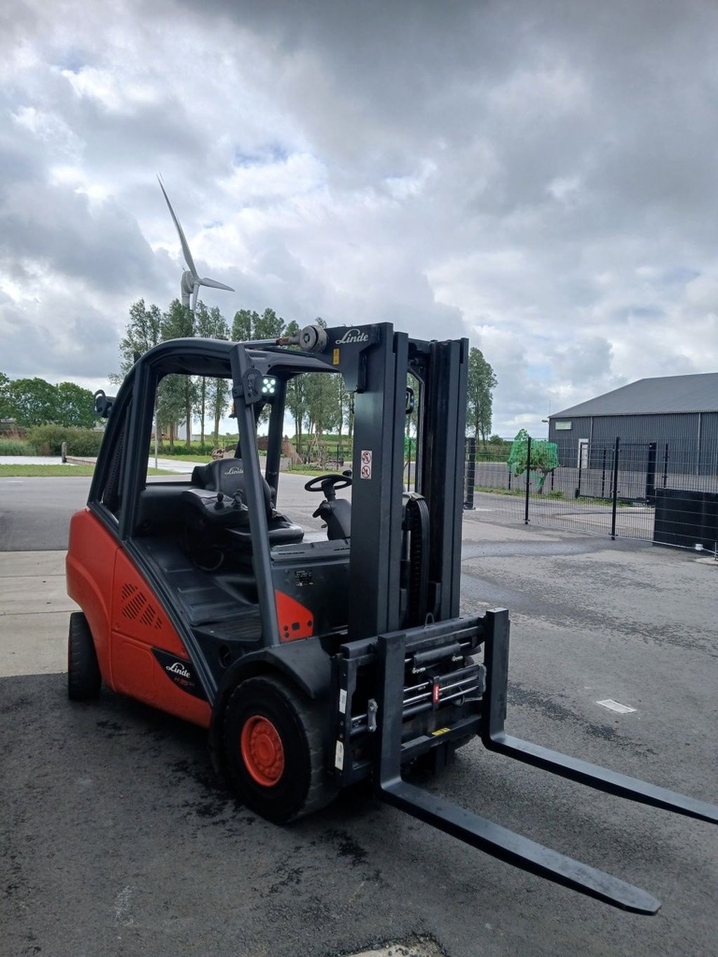 Linde H35D-02