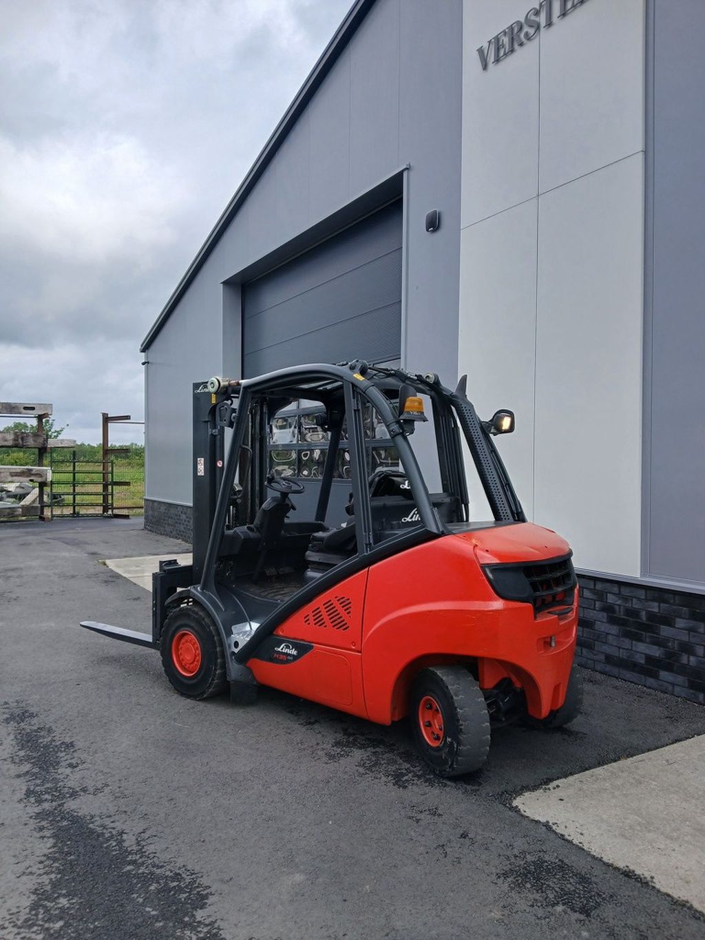 Linde H35D-02