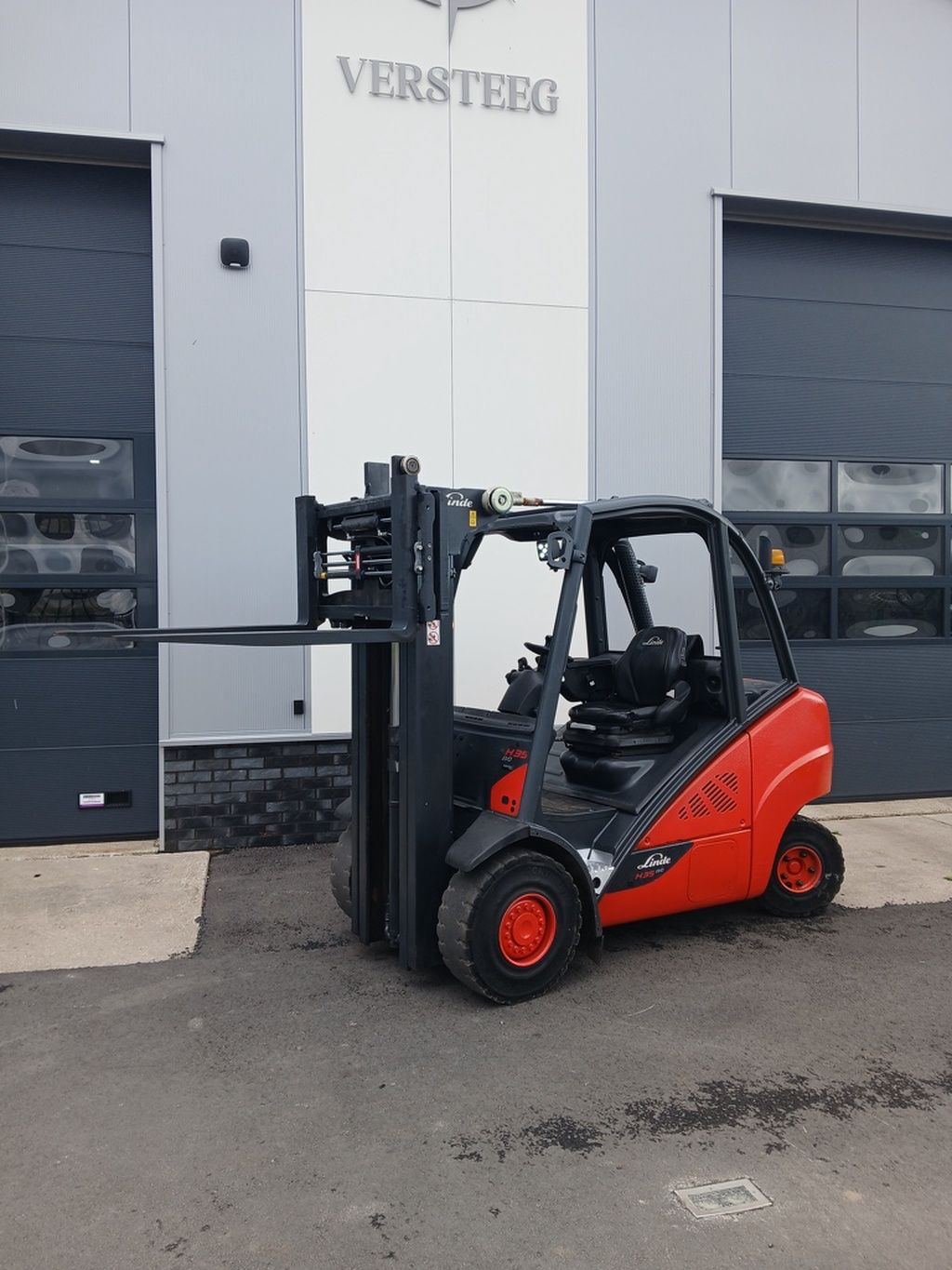 Linde H35D-02