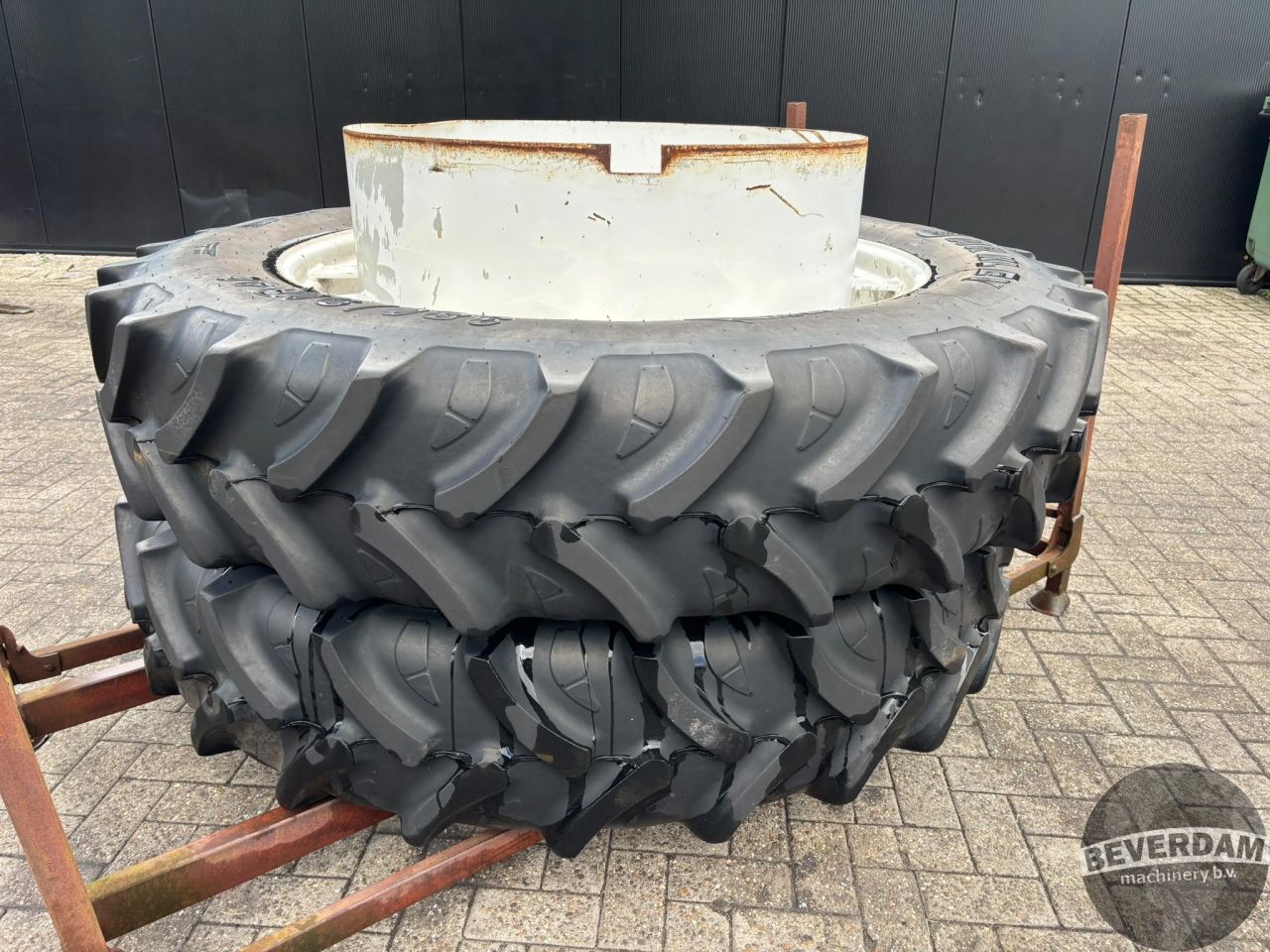 Barkley 380/90R46 Dubbellucht