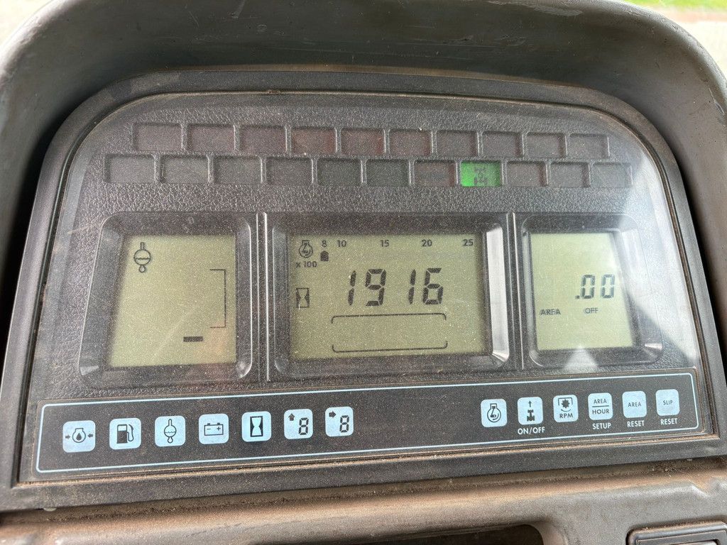 New Holland 8360