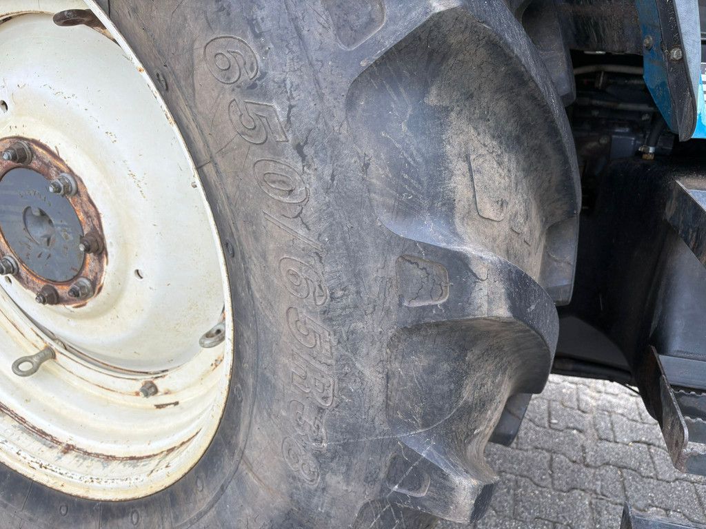 New Holland 8360